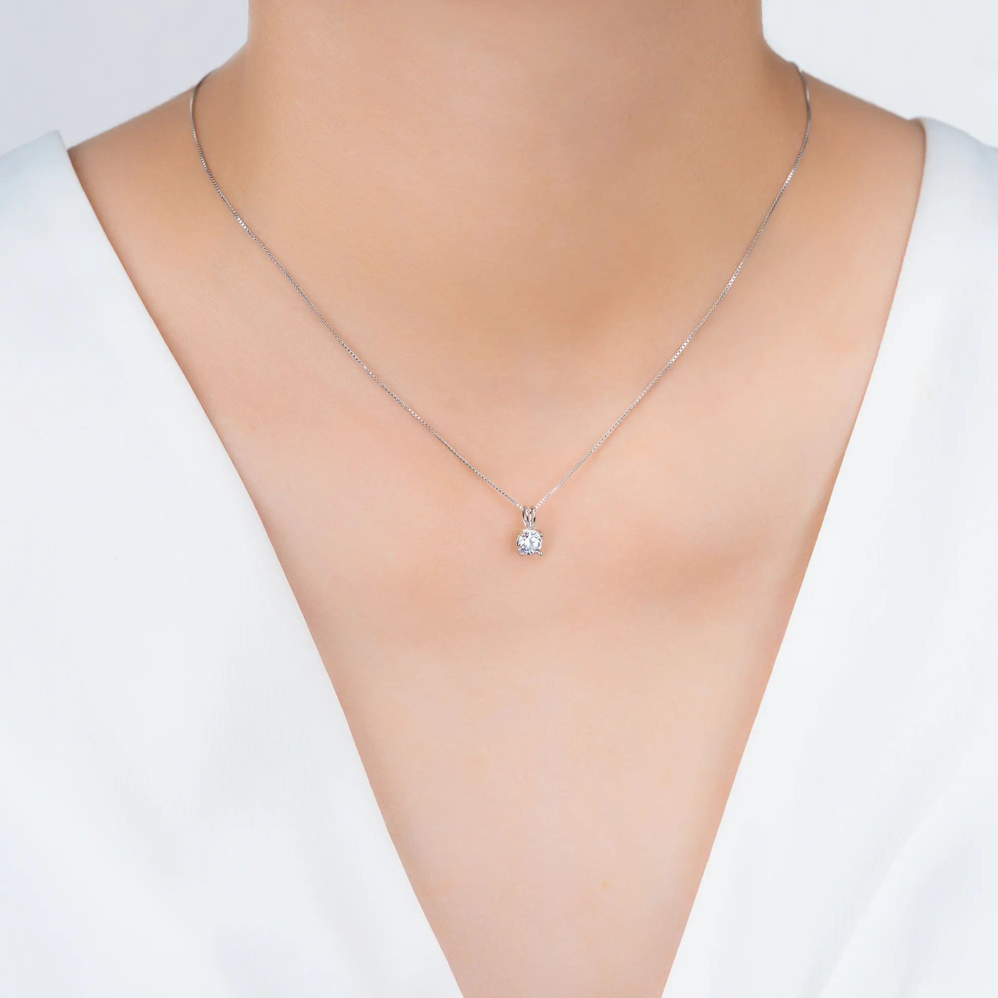 Classic Solitaire Pendant MDA1101 2